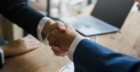How to Leverage Franchise Support Systems When Buying a Business Image